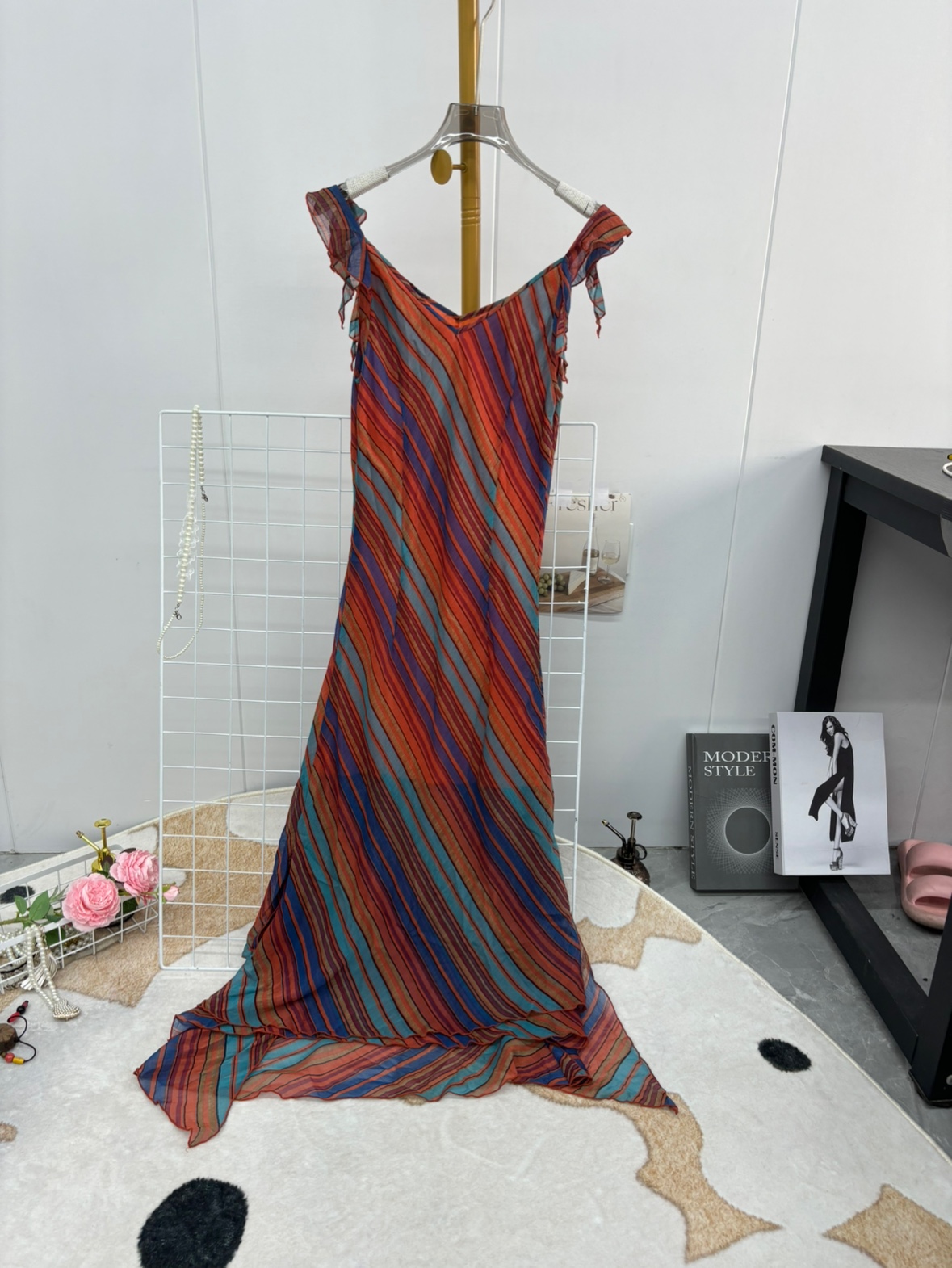 性感夏季新款时尚韩系气质显瘦名媛风吊带连衣裙女中长款裙子