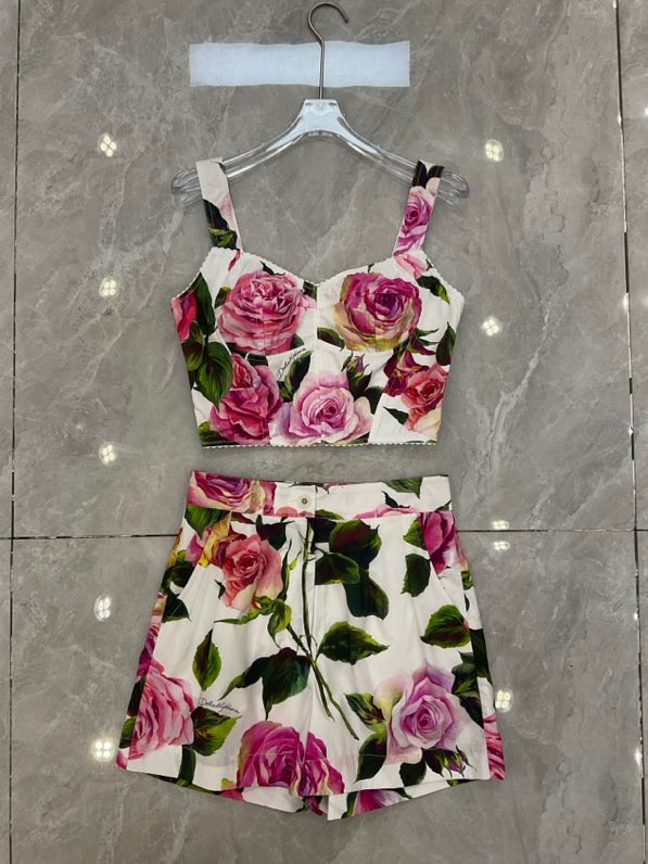 欧美女神D家同款白底粉玫瑰棉布印花紧身胸杯小上衣 印花短裤套装,女装/女士精品,时尚套装,淘宝优惠券,粉丝福利购,淘宝优惠卷