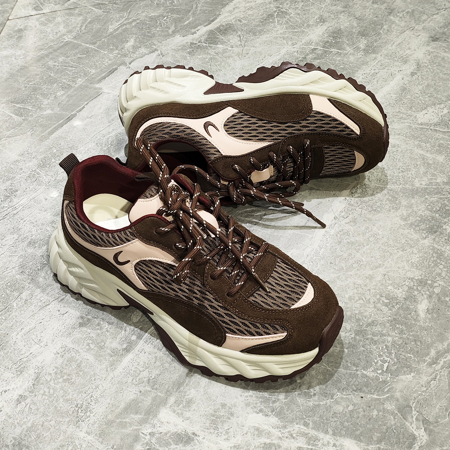 真皮厚底阿甘鞋女2026春新款舒适网面秀气显脚小老爹鞋百搭休闲鞋