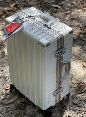 高贵！出口日本登机箱静音行李箱26寸托运皮箱锁扣旅行箱28寸铝框