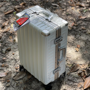 高贵 出口日本登机箱静音行李箱26寸托运皮箱锁扣旅行箱28寸铝框