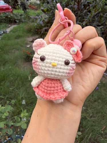成品毛线钩织hello Kitty玩偶挂件挂包包挂手机摆件送朋友闺蜜