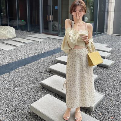 张涩涩zss2024夏季内搭王 tender方领捏褶内搭冰丝细吊带背心女短