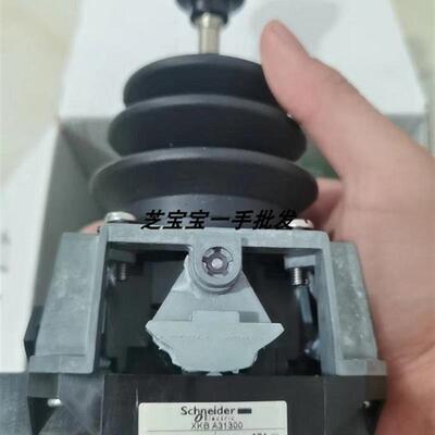 XKB-A31300 XKBA32200 XKBA34229 XKB-A32330C施耐德主今控制器