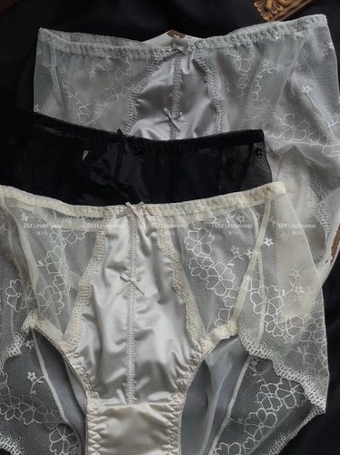 法式复古蕾丝拼接缎面性感微透内裤女中高腰透气包臀纯欲桑蚕丝裆