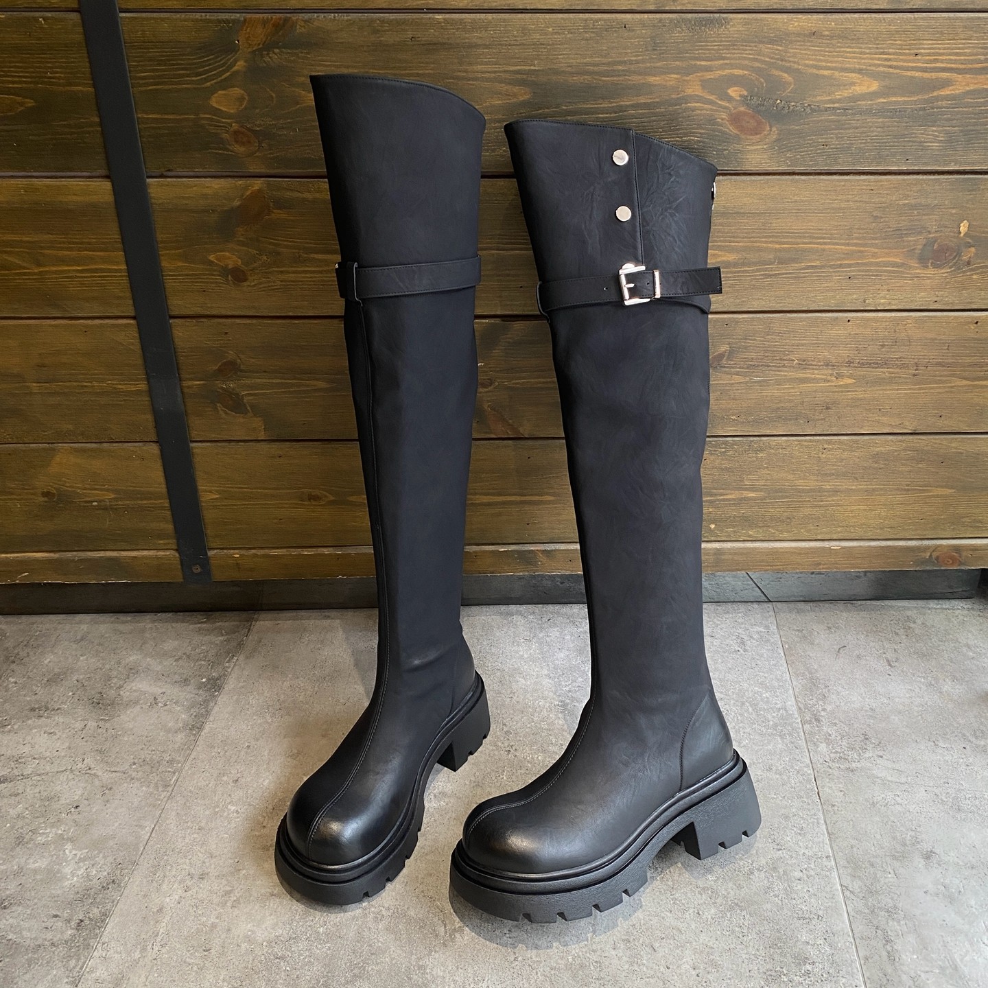 欧美风皮带扣骑士靴冬季黑色