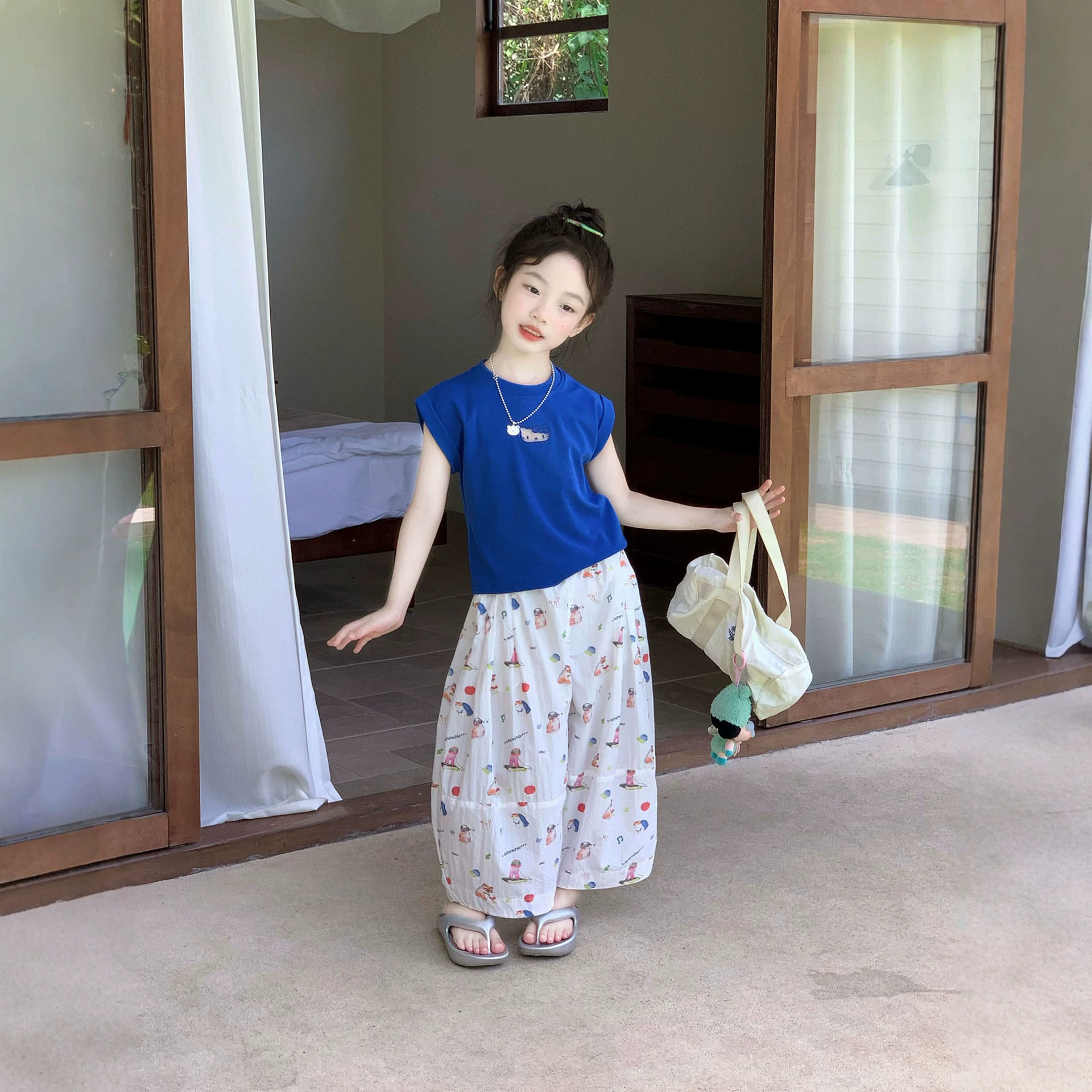 儿童洋气上衣2026夏季新款童装女童宝宝KT镂空刺绣T恤满印棉布裤