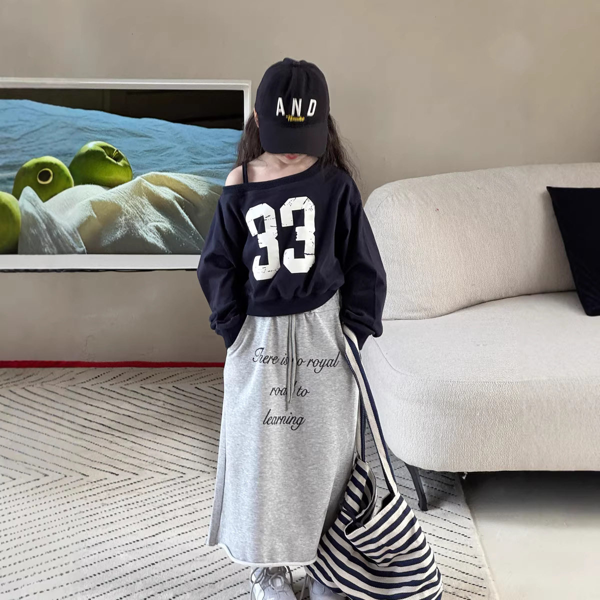 韩系春装 女童春季美式复古字母斜肩拼接卫衣 儿童辣妹爵士舞上衣