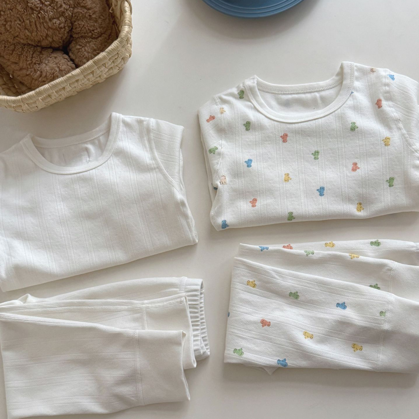 7色纯棉A类双层提花工艺卡通印花家居服睡衣男女童秋衣两件套装新