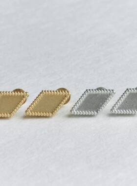 La Serenidad 简约几何菱形耳钉 精致小巧百搭日常耳饰