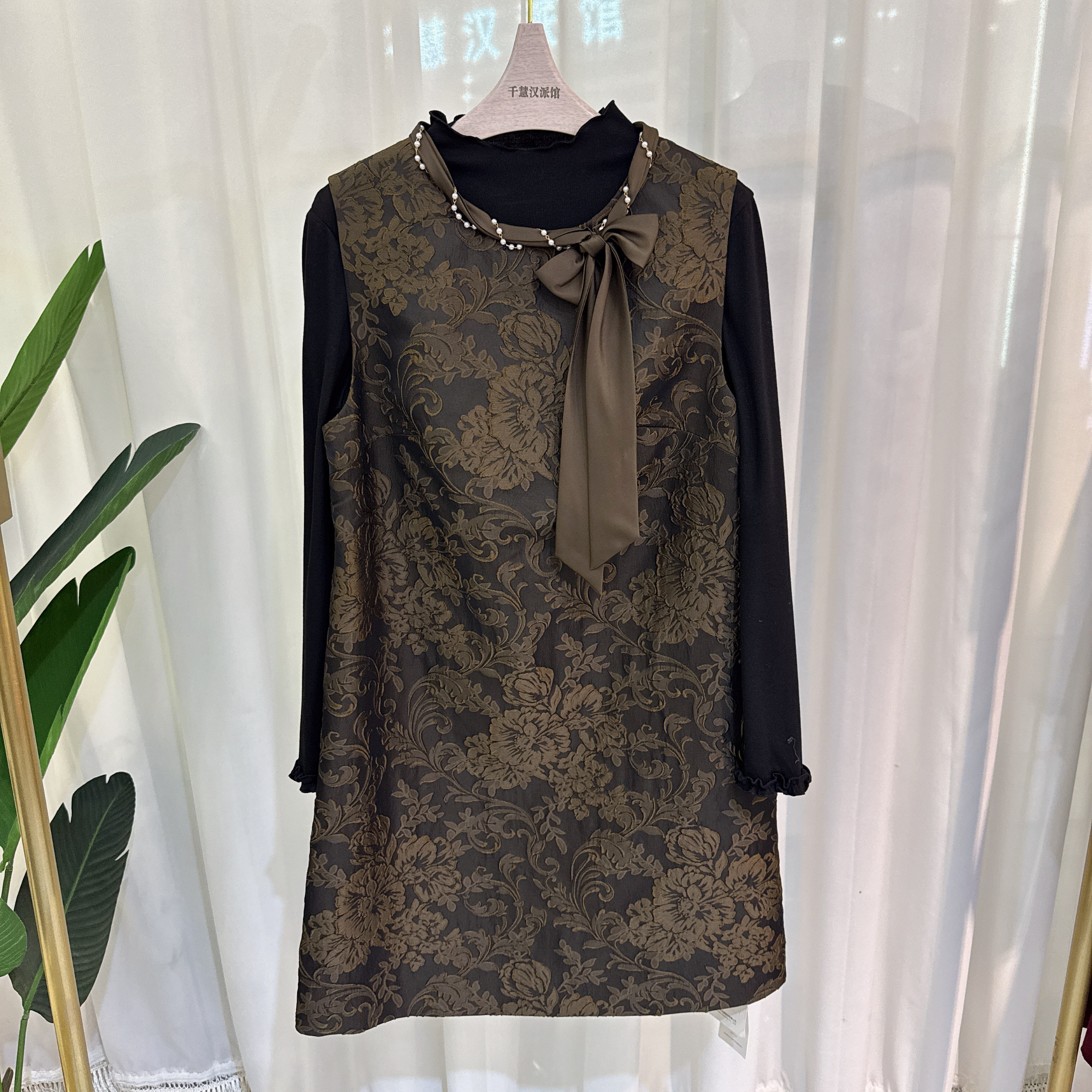 YAS-6A102时尚套装女国风提花连衣裙小衫两件套2025专柜商场同款,女装/女士精品,时尚套装,淘宝优惠券,粉丝福利购,淘宝优惠卷