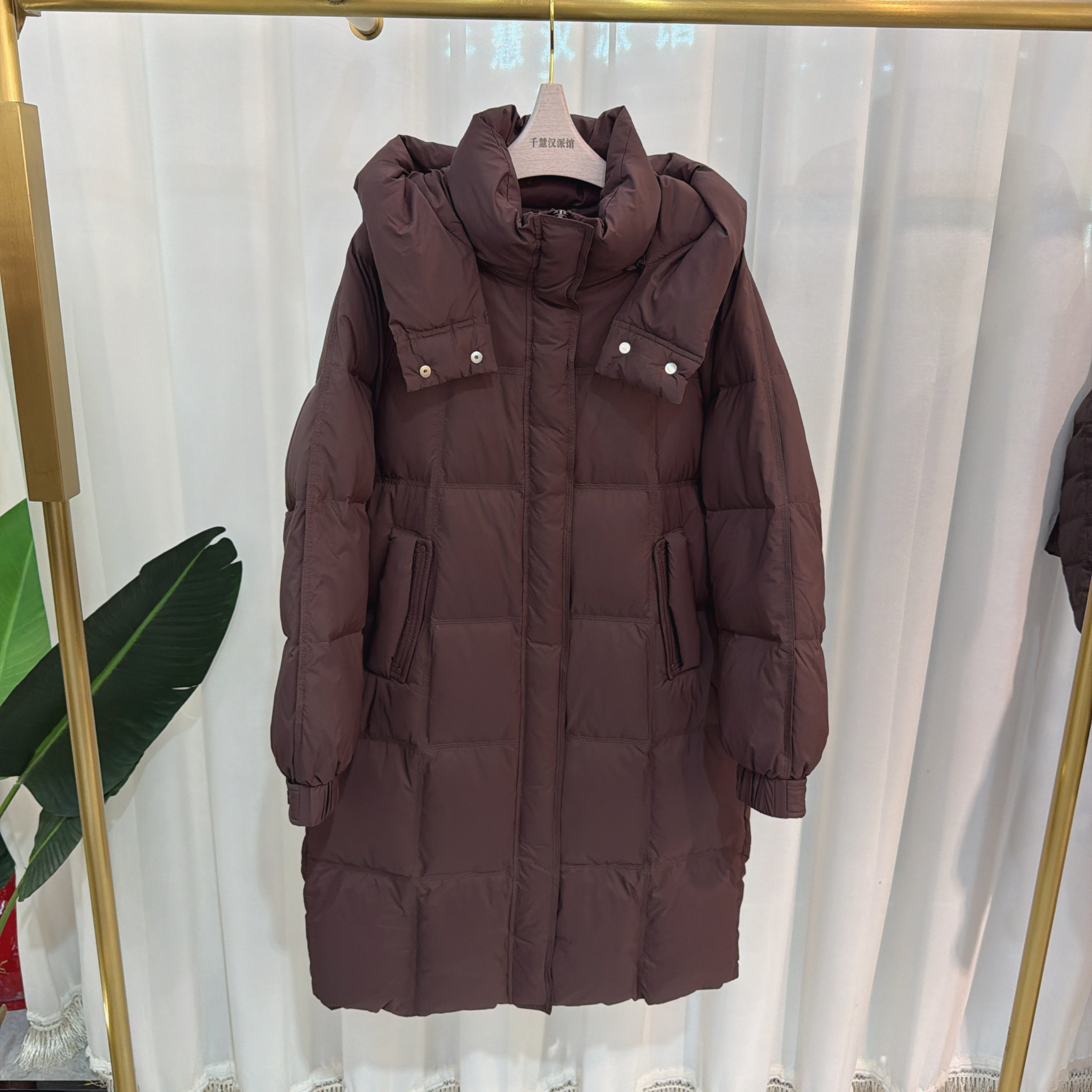 8621时尚长款羽绒服女保暖