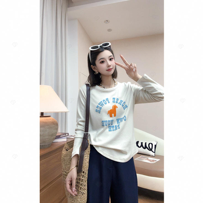 HJ | “小马T”韩系软糯竹节纹小马圆领字母长袖T女舒适打底上衣