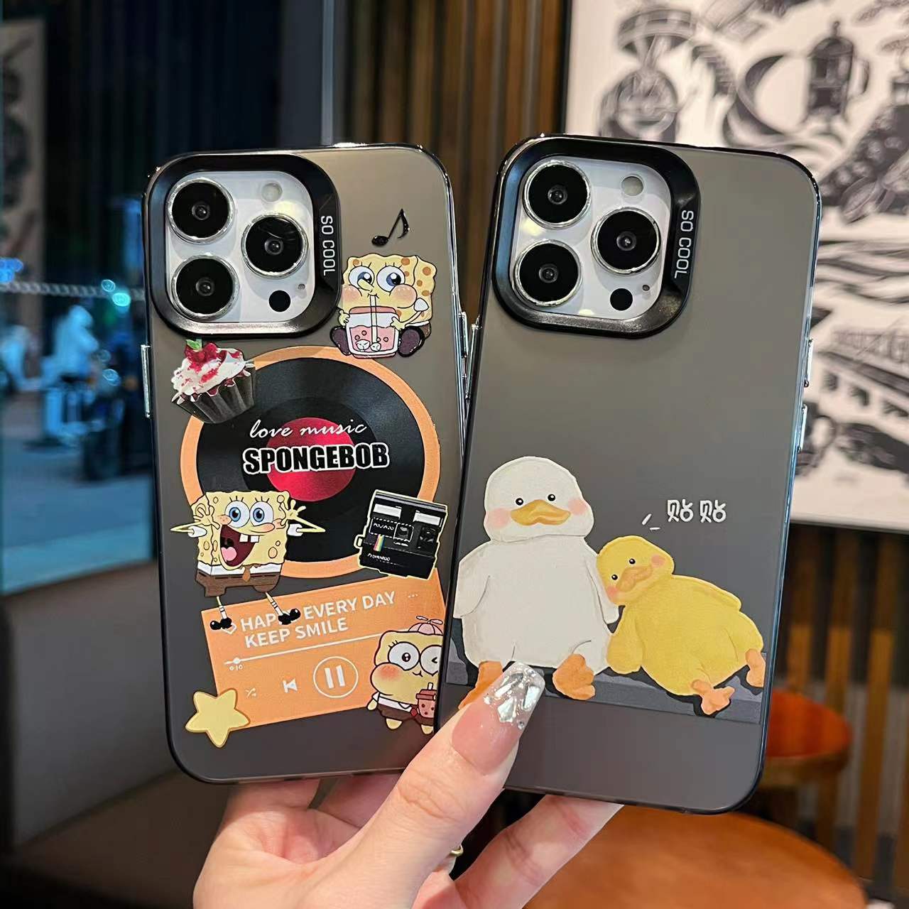 适用oppo A2PRO手机壳A9 A32 A57软边硬背大孔保护套防摔柔肤手感A58 RENO11 9 8 7 FINDX6 10卡通潮流黑银