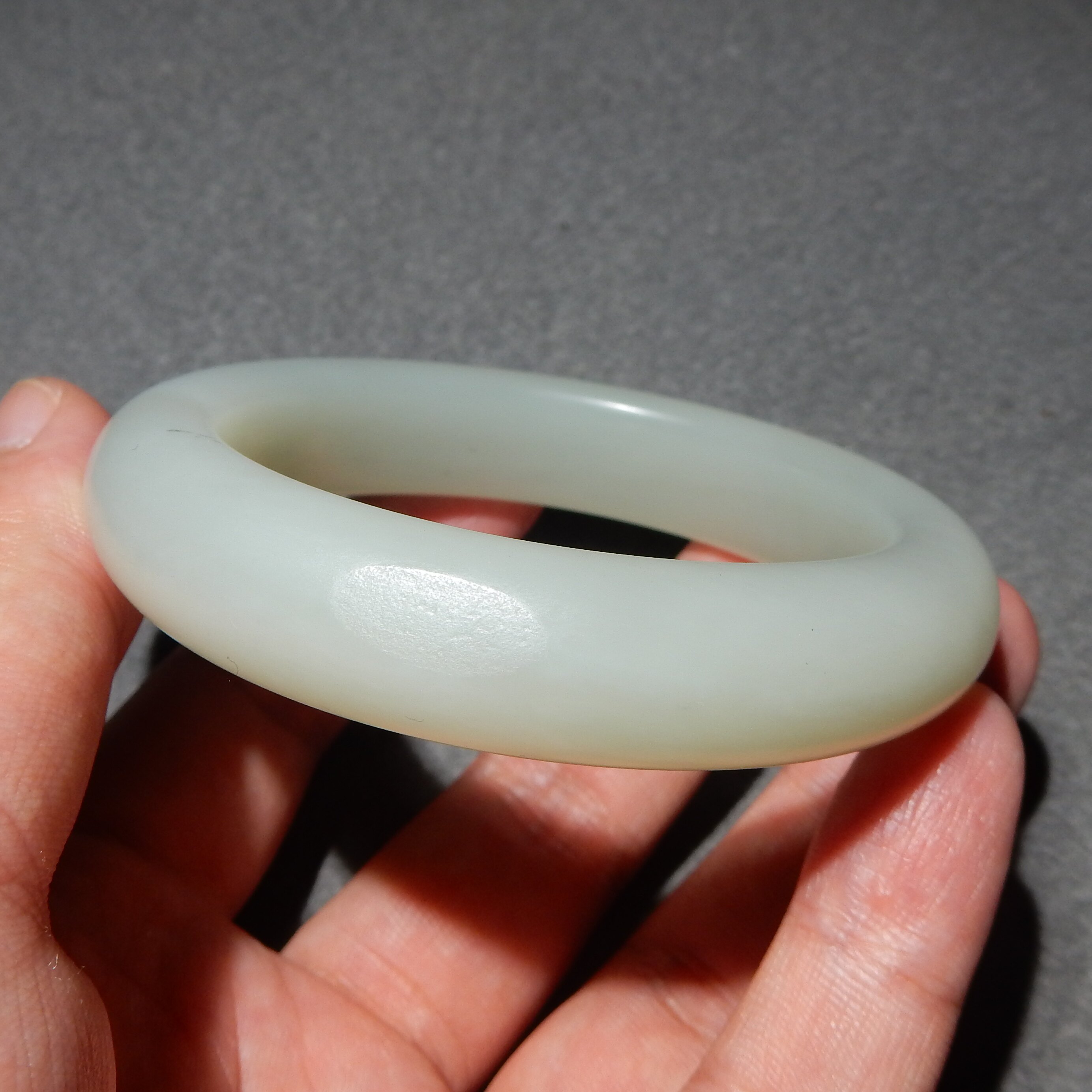 方言精品新疆白玉籽料留毛孔高细高油润内径56mm哑光工艺手镯子w4