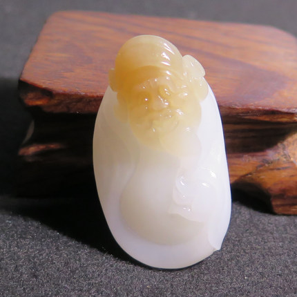 大动作方言和田玉精品特色新疆羊脂白玉带糖财神吊坠挂件X7