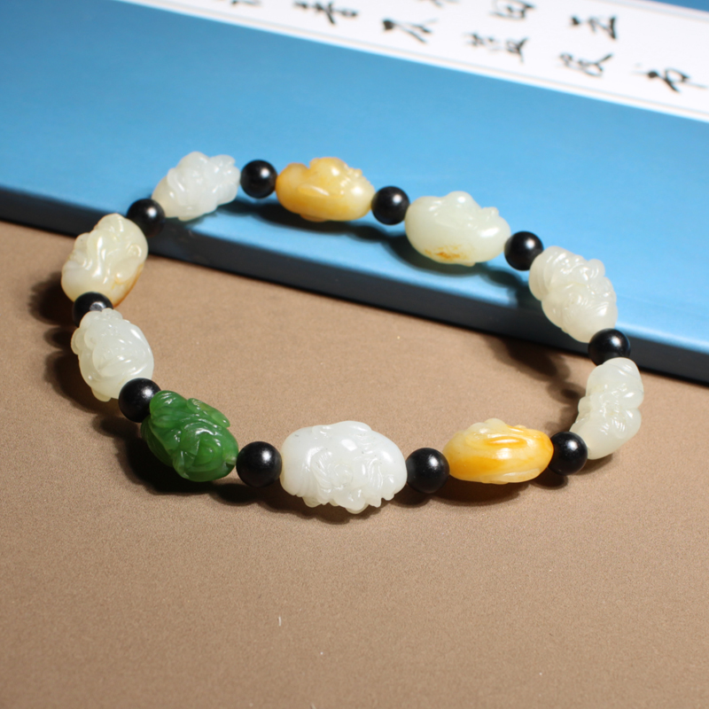 新疆黄沁皮白玉籽料十八罗汉手串