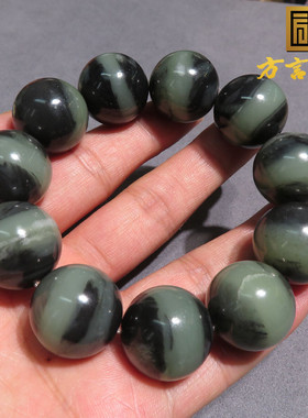 亏麻了方言精品特惠新疆和田玉枣叶青底一线天青花籽料20mm手链w1