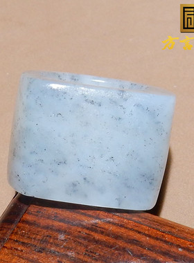 重量级方言和田玉精品新疆点墨青花籽料留皮孔内径15mm戒指扳指O8