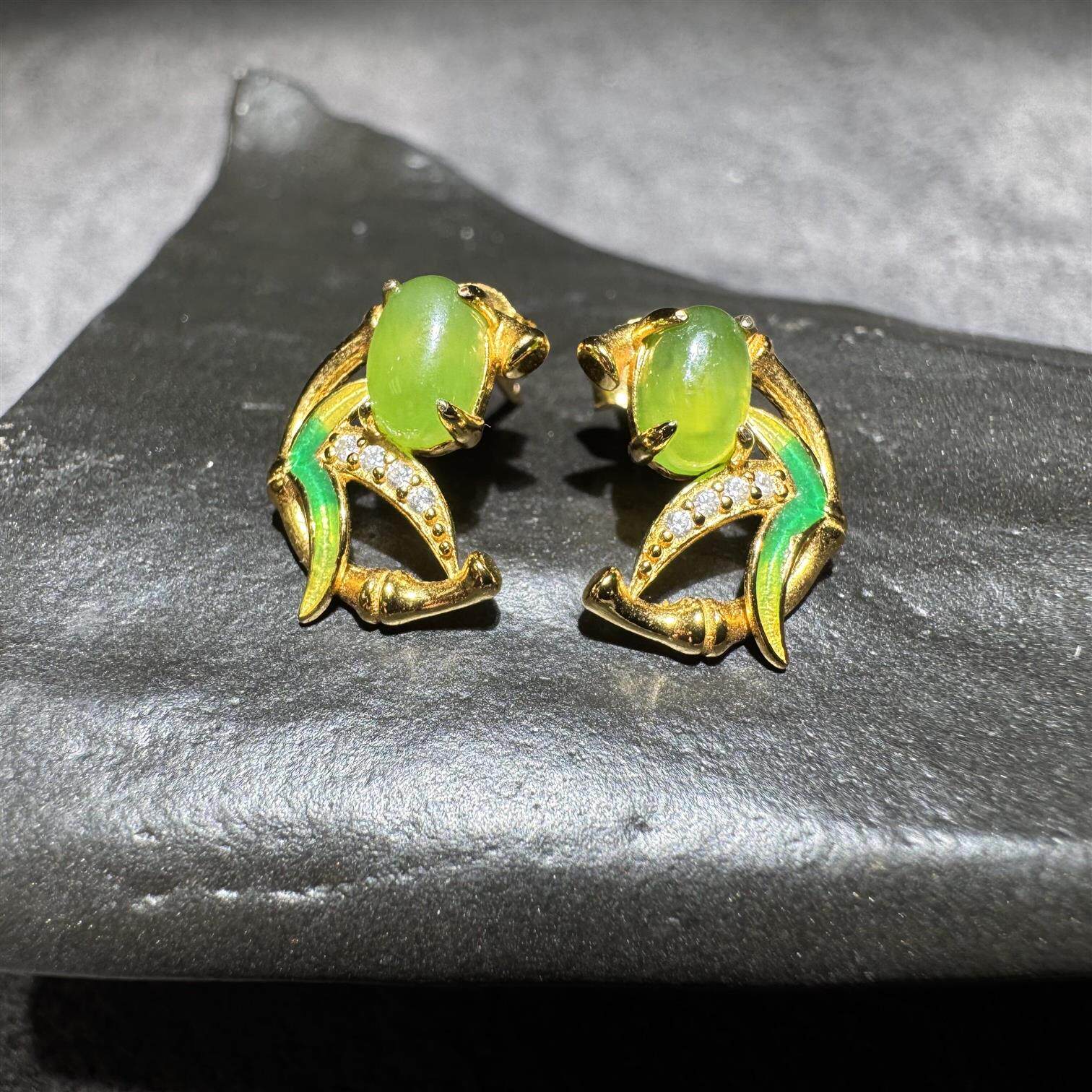 美滋滋方言和田玉老坑俄料碧玉辣菠菜绿碧玉竹节款S925耳钉S