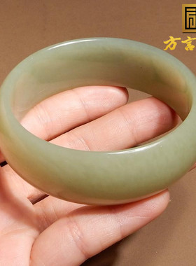 新疆细腻油润且末料蓝色基调手镯