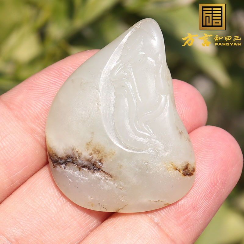 方言和田玉珍品新疆细润老熟秋梨皮白玉籽料忠义关公吊坠挂件n