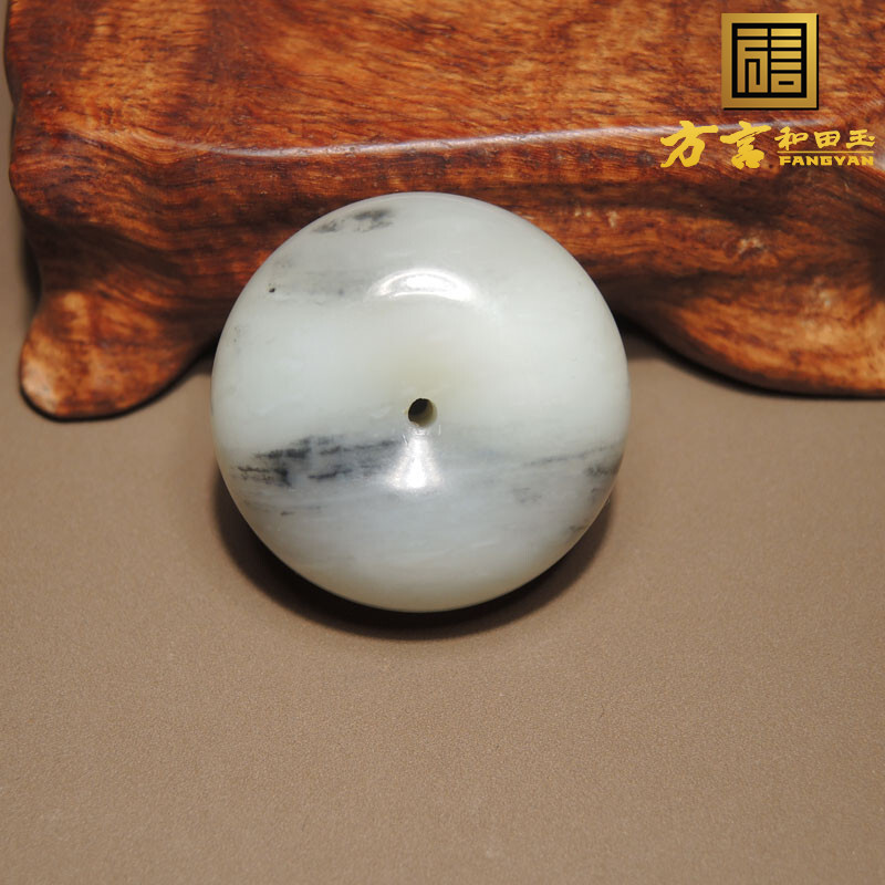 方言和田玉精品特色放漏新疆白玉底意境青花籽料平安扣吊坠挂件O8