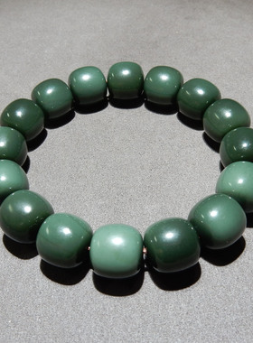 惊呆了方言精品和田玉新疆细腻沙枣青籽料双色14mm老型珠手串w2