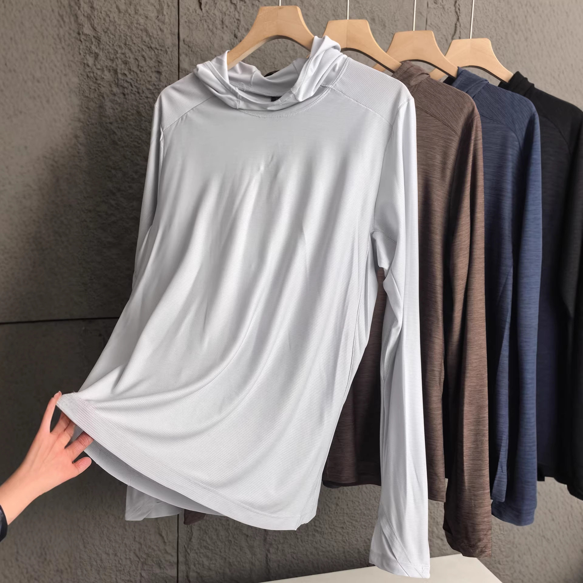 户外运动主推！连帽长袖T恤 情侣款修身速干透气舒适休闲百搭上衣