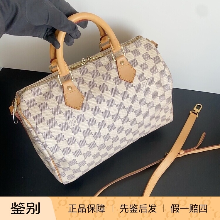 全原98新lv Sp30白棋盘格枕头包波士顿手提包配皮蜜色均匀内里脏