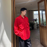 红色