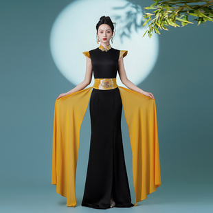 绝美模特T台高端大气走秀旗袍民乐表演出服2025新款国风鱼尾礼服