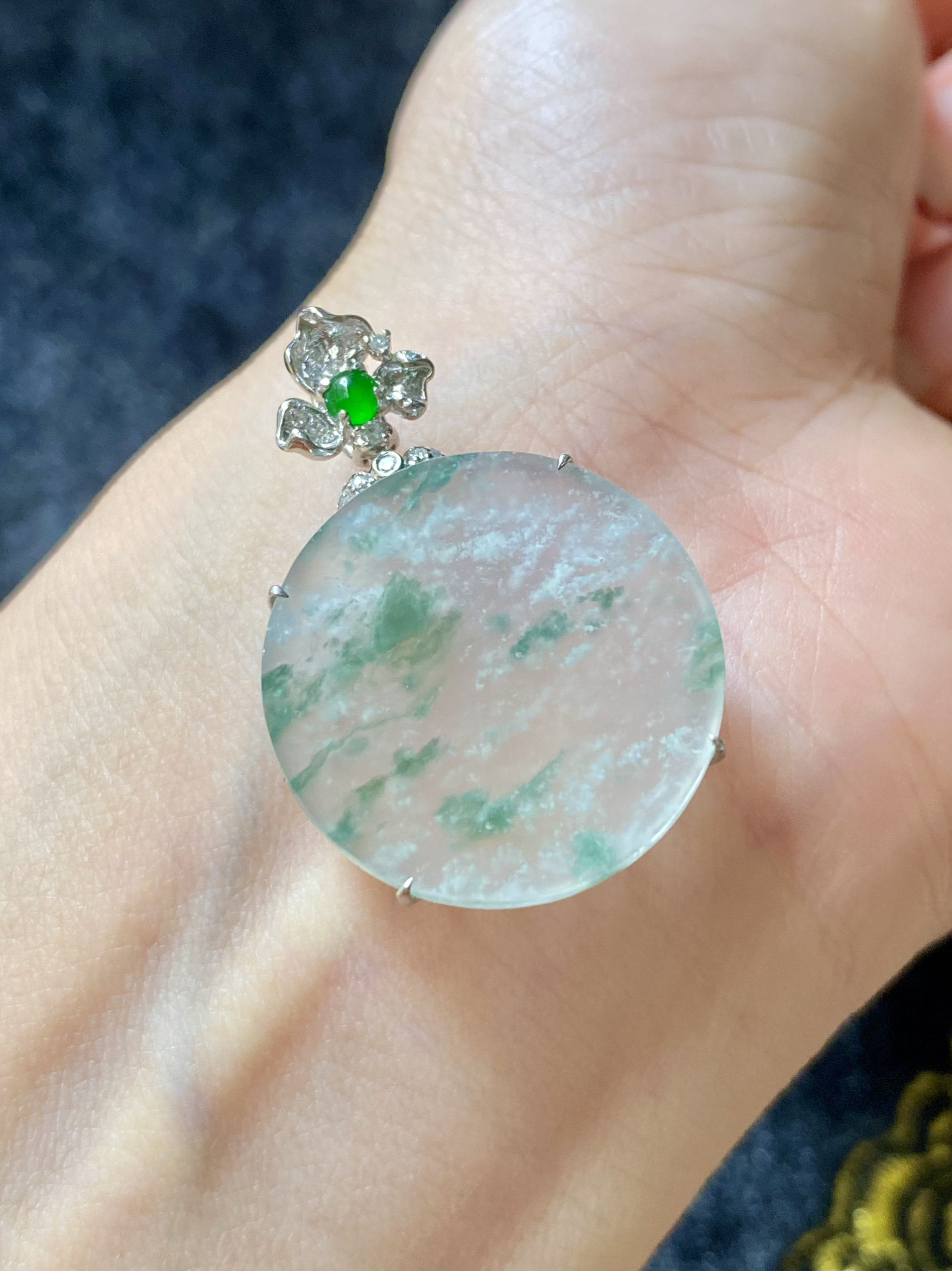 玉萌色天然翡翠高品质吊坠18k冰种飘绿花平安扣无事牌雪花棉扣子