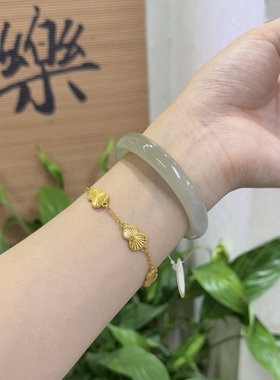 和田玉晴水双色细条手镯 玉质美 透光美一镯双色俏色美玉美人条
