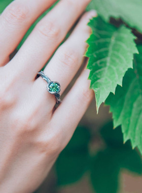 自然灵感绿色石英宝石纯银戒指