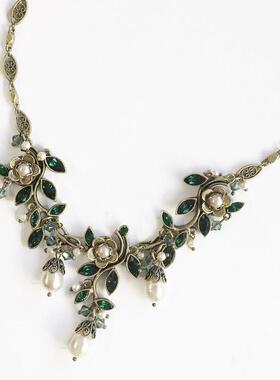 Crystal㊣美国代购 手作迷人复古绿色水晶浪漫花朵藤蔓设计项链