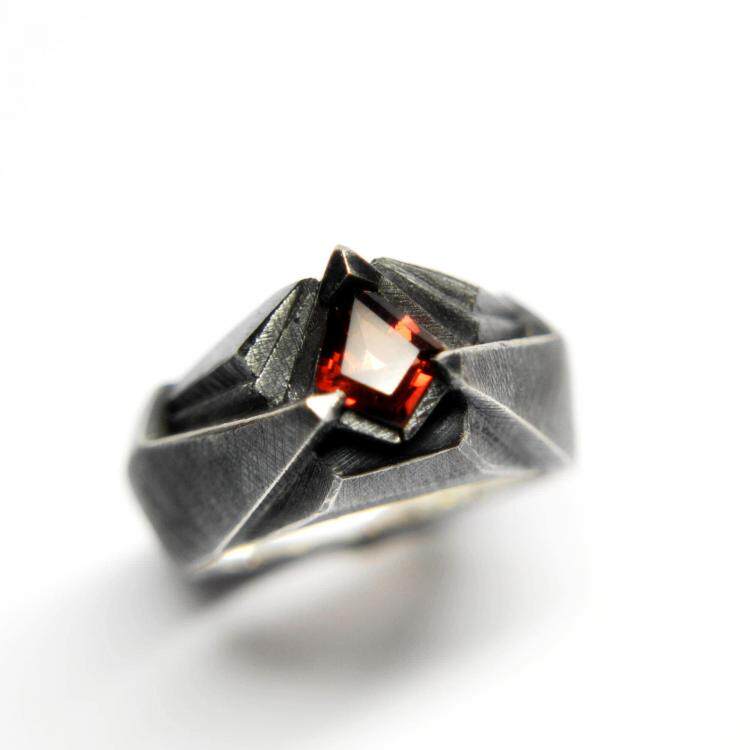 英国代购Garnet◇手作复古未来派石榴石天然宝石镶嵌氧化纯银戒指