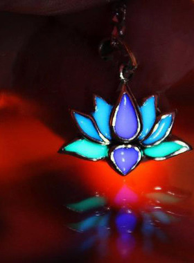 精致莲花花朵蓝紫色项链纯银夜光