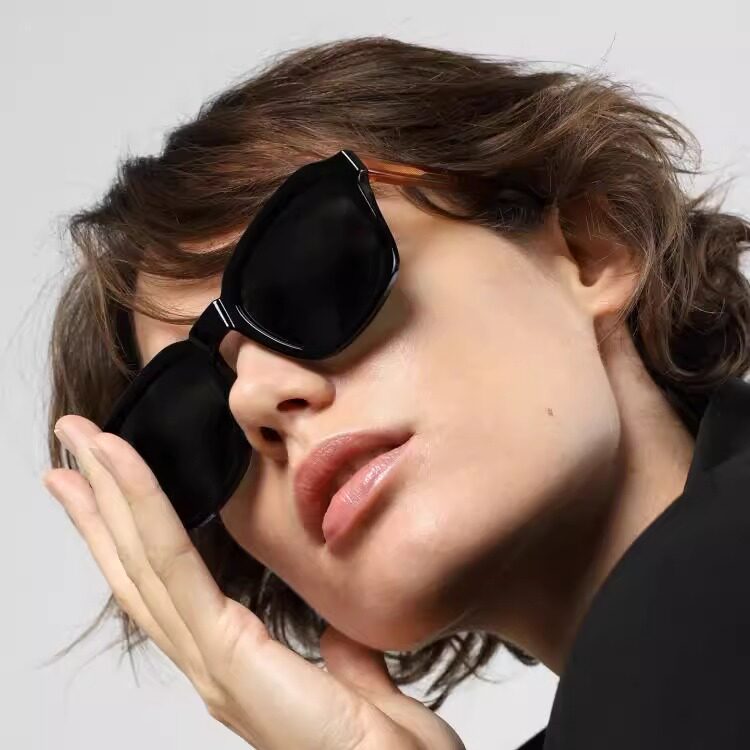 乌克兰代购Sunglasses㊣ 手作时尚厚实方形女士偏光镜片太阳眼镜