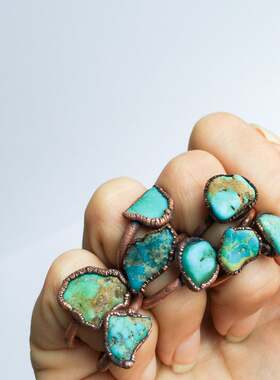 原石真正绿松石堆叠捶打铜环戒指