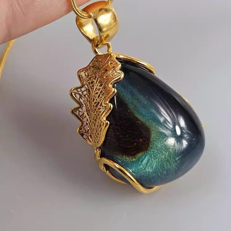 立陶宛代购Pendant㊣ 手作精美蓝色天然波罗海琥珀镶嵌镀金吊坠