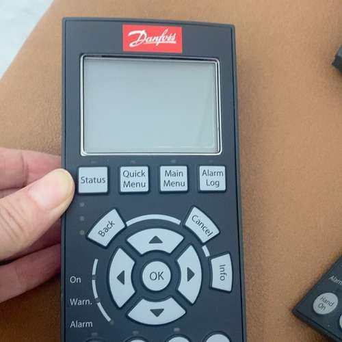 议价丹佛斯操作面板LCP 102，130B1107，