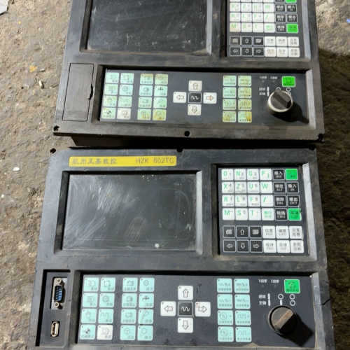 议价杭州正嘉HZK602TC数控系统，拆机，功能都正常。好