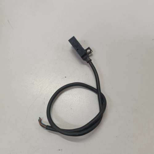 议价EE-SPX404-W2A传感器线，短线，功能完好。线体