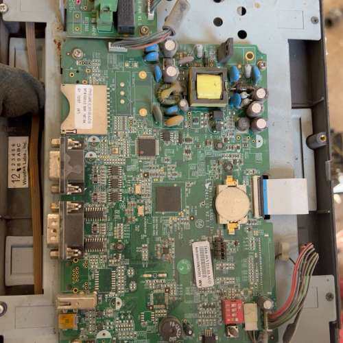 议价威纶通触摸屏主板MT6100i V2WV，型号MT6100I