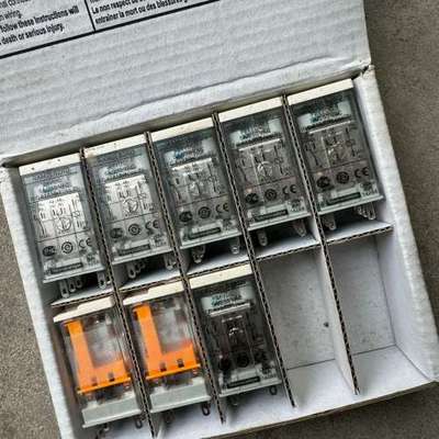 议价RXM2LB2BD继电器，原装全新，24V施纳