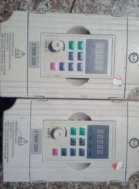 议价RK330S KA0007M1，二手拆机荣科变频器，220V