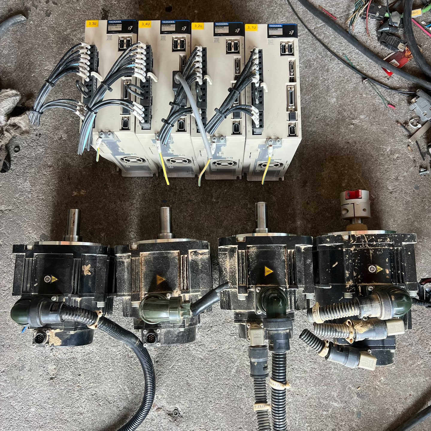 议价SGM7G-09A7C61安川伺服电机