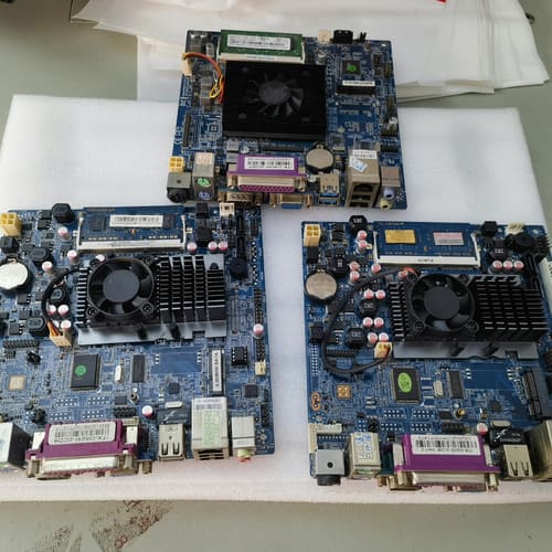 议价D525电源口是4个针孔的，看好再下单，带上2G内存，功能正