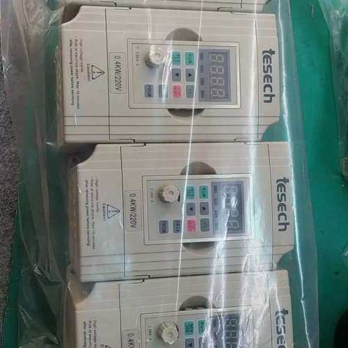 议价AC230V0.4KW 提斯基220V0.4KW变频器成色漂